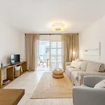 2 Bdr Cozy Ap In